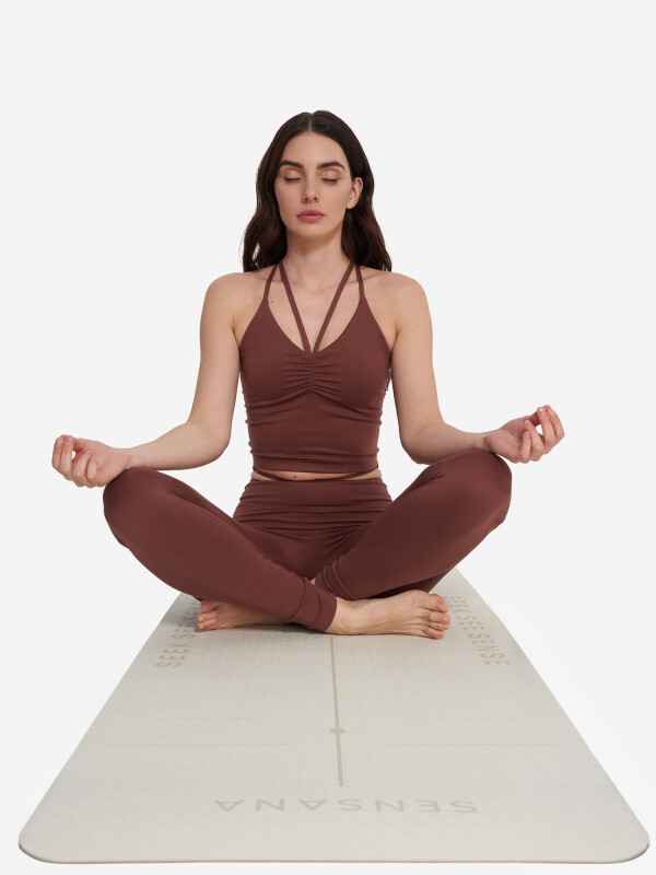 Friss saláta tál természetes fényben